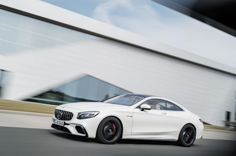  Mercedes-AMG S63 4Matic+ Coupe (C217) 2017 года  (WW) (фото 13 из 17)